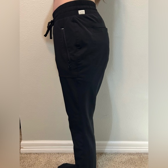 track/ hiking pants. Polyester/spandex; Breathable; light - Picture 2 of 3